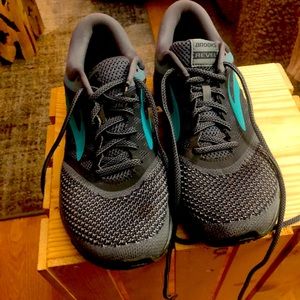 Brooks revel women’s running shoes